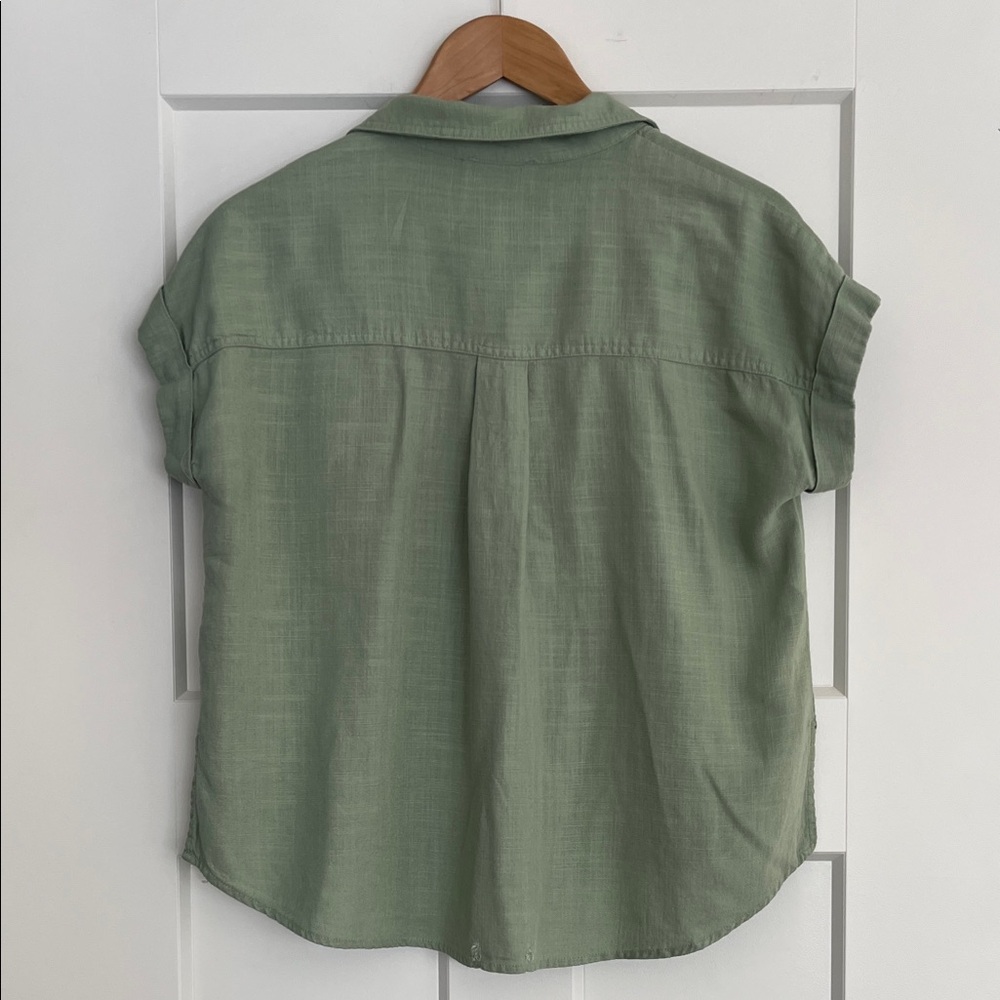 Altar'd State Short Sleeve Button-Down Shirt - Size M - Picture 4 of 7